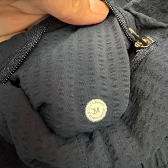 Lululemon Active Wear Casual Minimal - Picture 5 of 10